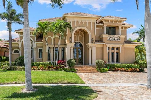 A home in MARCO ISLAND