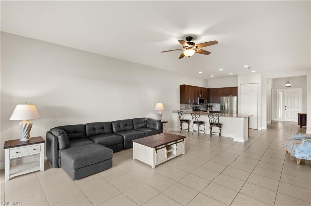 4194 Amelia WAY