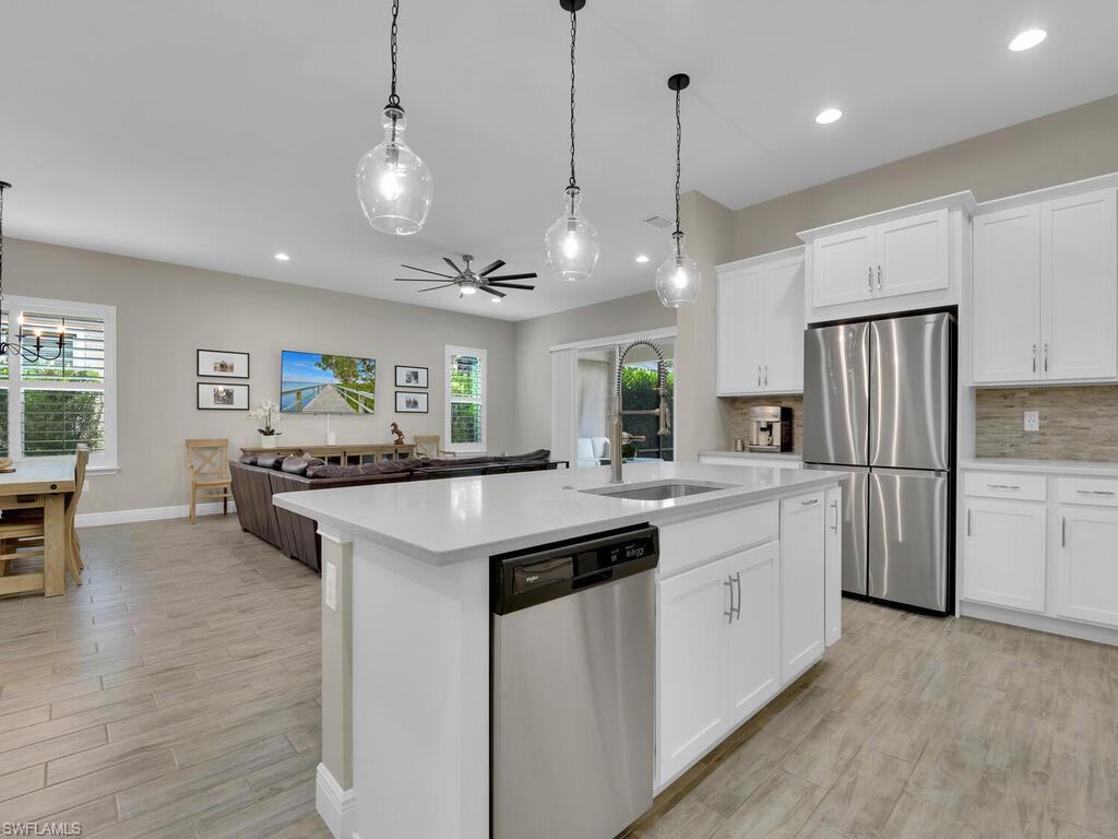 COMPASS LANDING - Residential