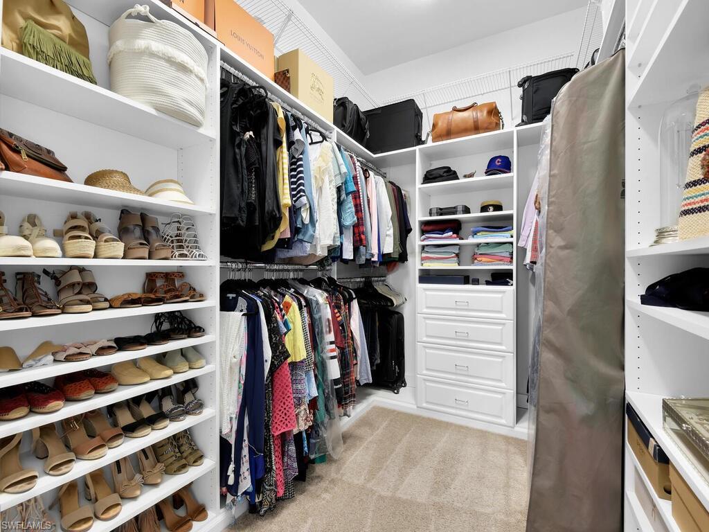 COMPASS LANDING - Residential