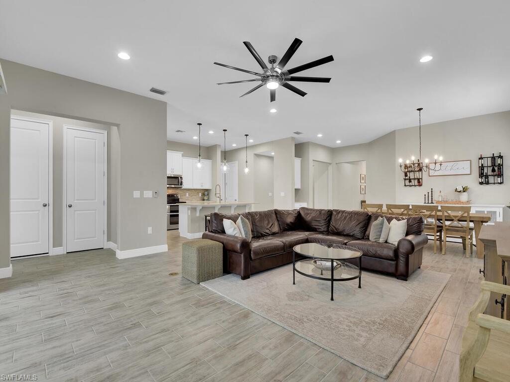 COMPASS LANDING - Residential