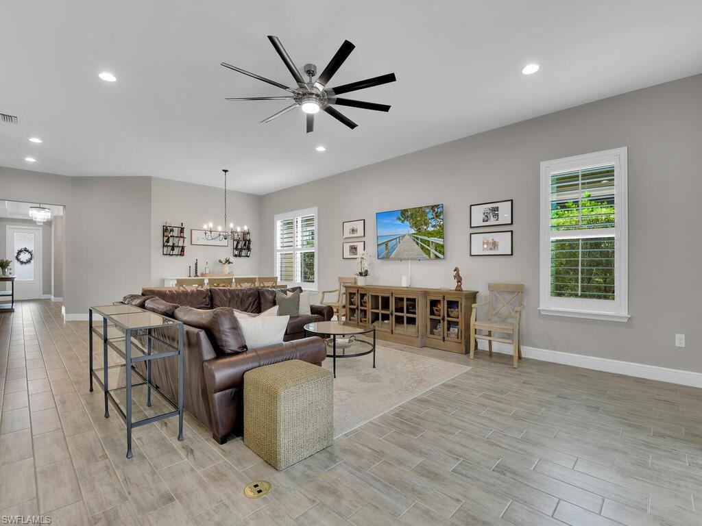 COMPASS LANDING - Residential