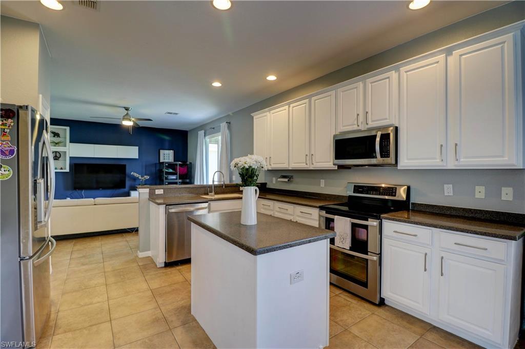 CYPRESS CAY - Residential