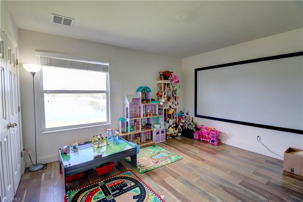 CYPRESS CAY - Residential