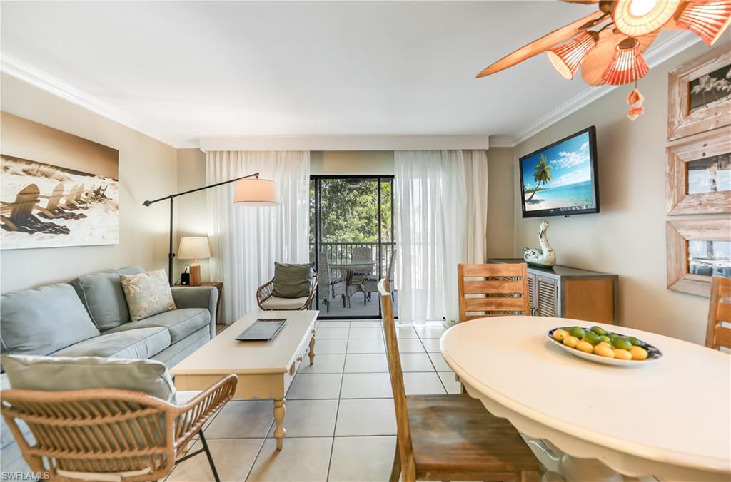 TENNIS VILLAS - Residential