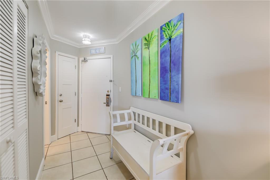 TENNIS VILLAS - Residential