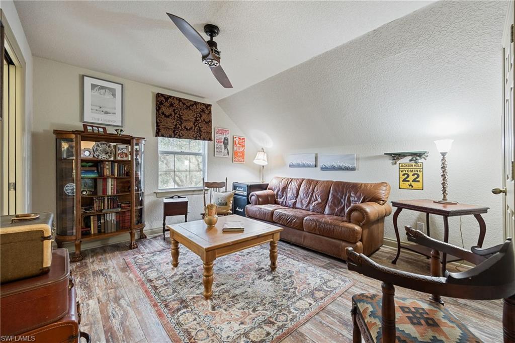 PERRYS SUBD - Residential