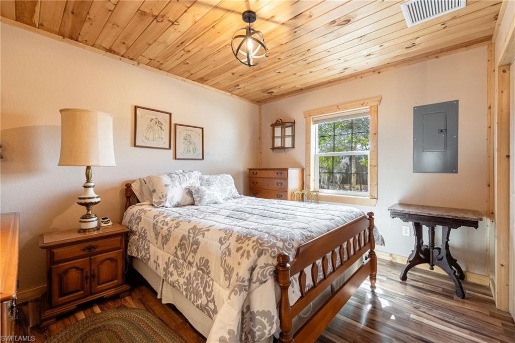 PERRYS SUBD - Residential