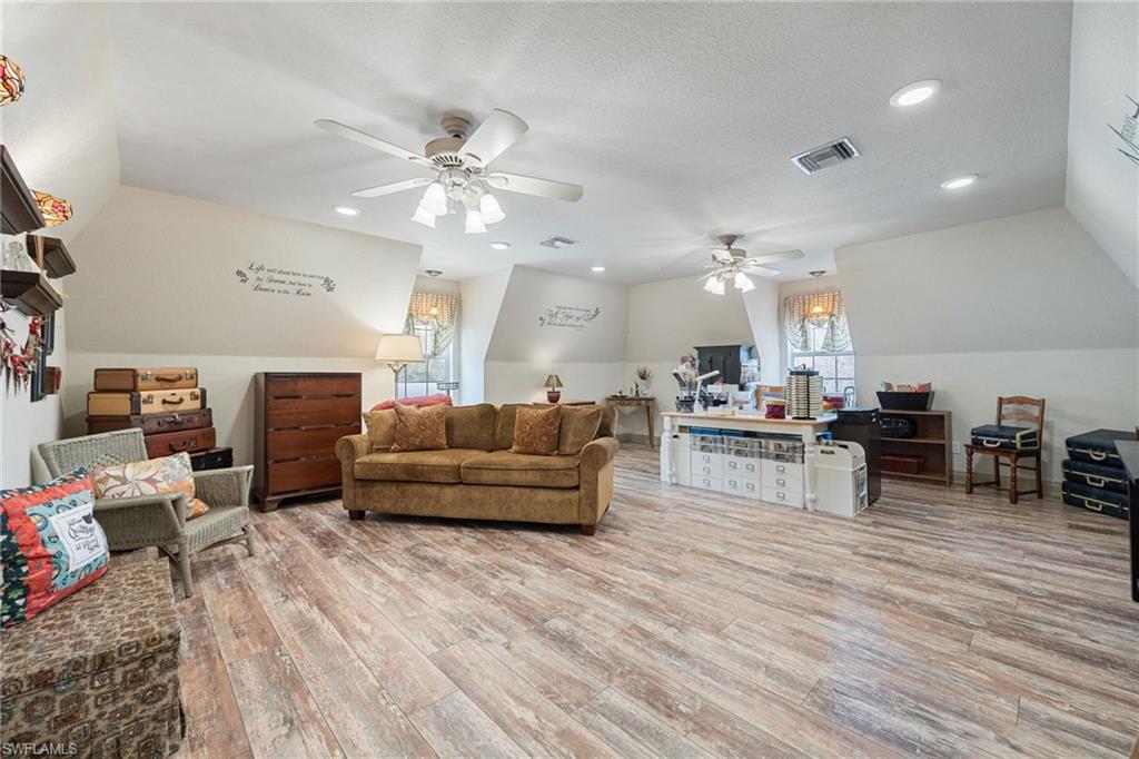 PERRYS SUBD - Residential