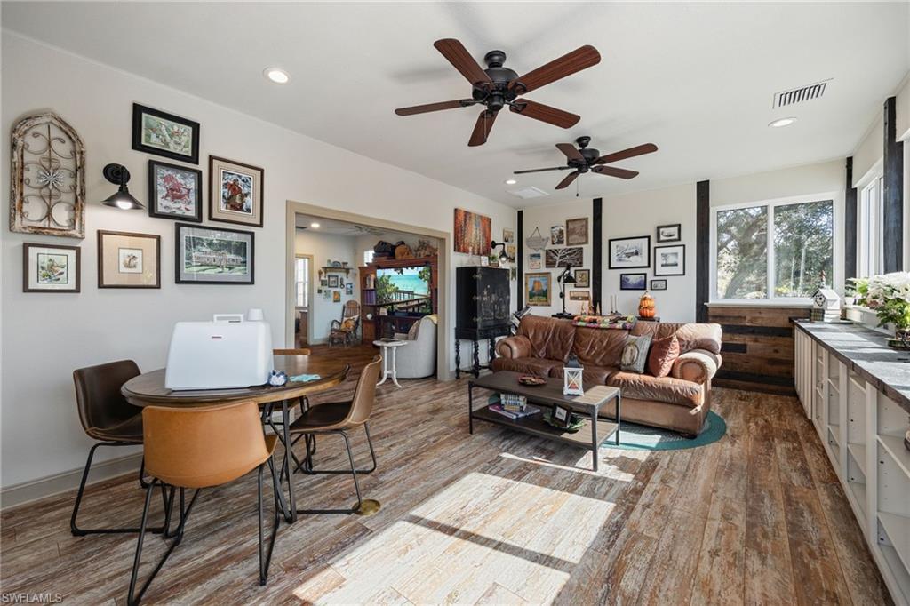 PERRYS SUBD - Residential