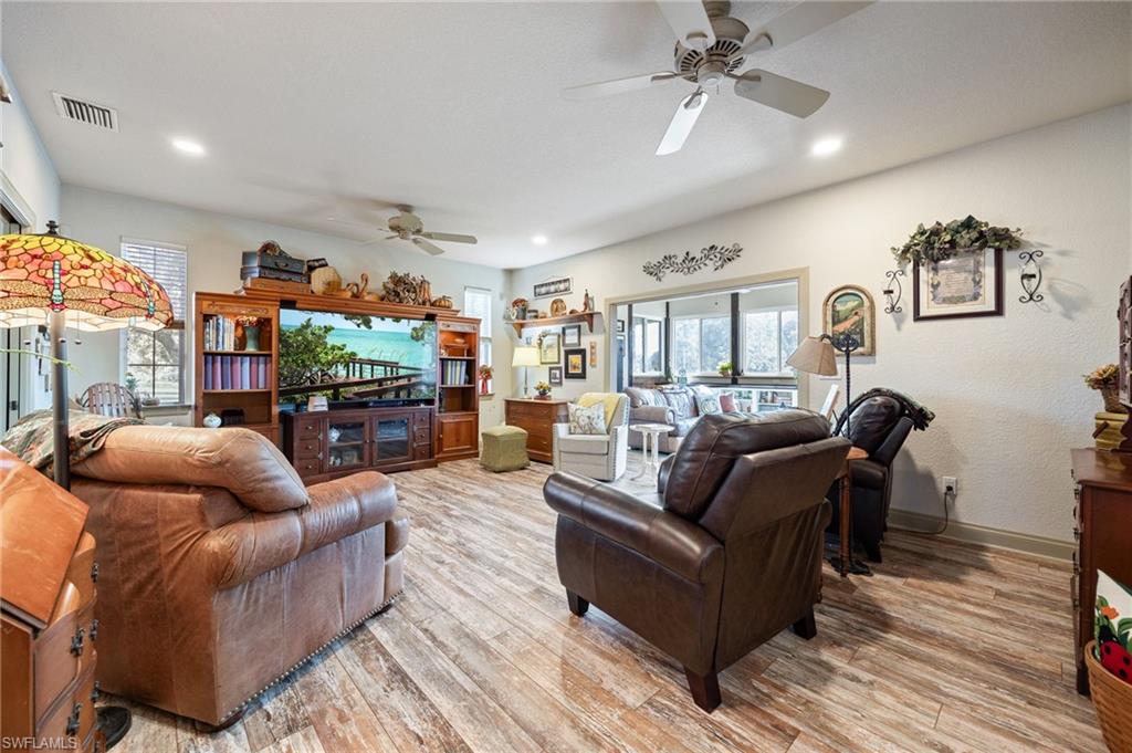 PERRYS SUBD - Residential