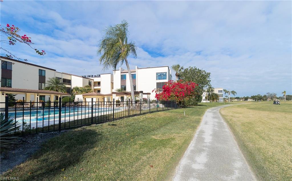 LAKEWOOD - Residential