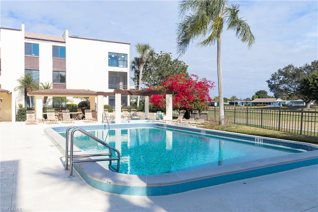 LAKEWOOD - Residential