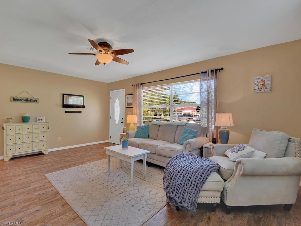 NAPLES PARK - Residential