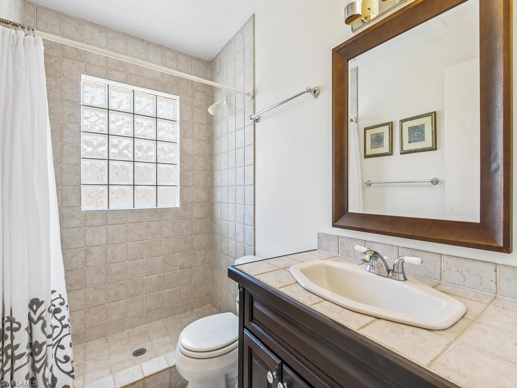 NAPLES PARK - Residential