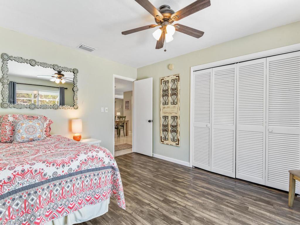 NAPLES PARK - Residential