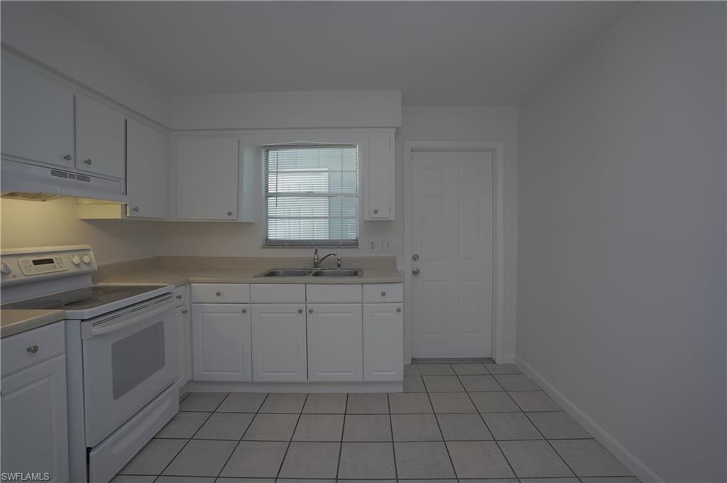 NAPLES TWIN LAKES - Residential Lease