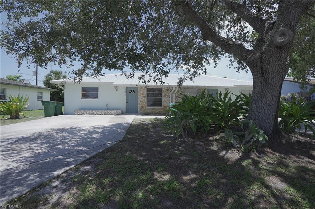 NAPLES TWIN LAKES - Residential Lease