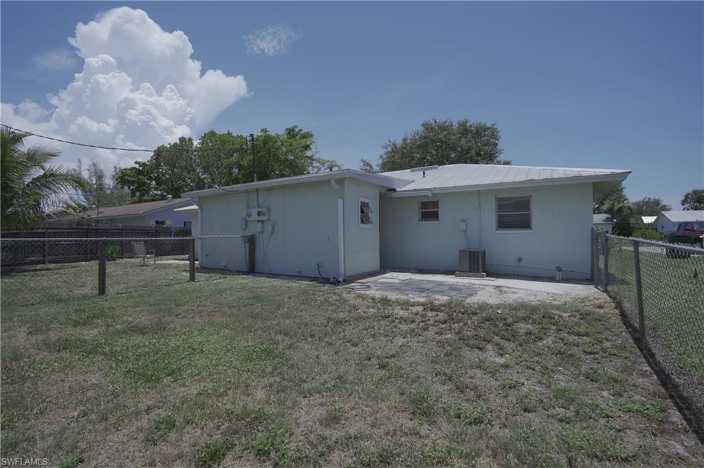 NAPLES TWIN LAKES - Residential Lease