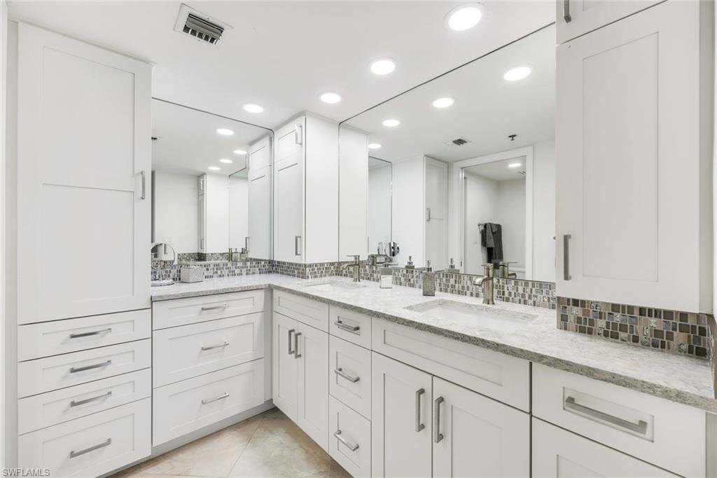 BAY HARBOR CLUB CONDO - Residential