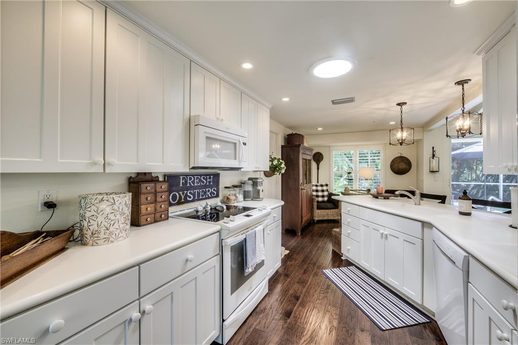 SANIBEL ESTATES - Residential