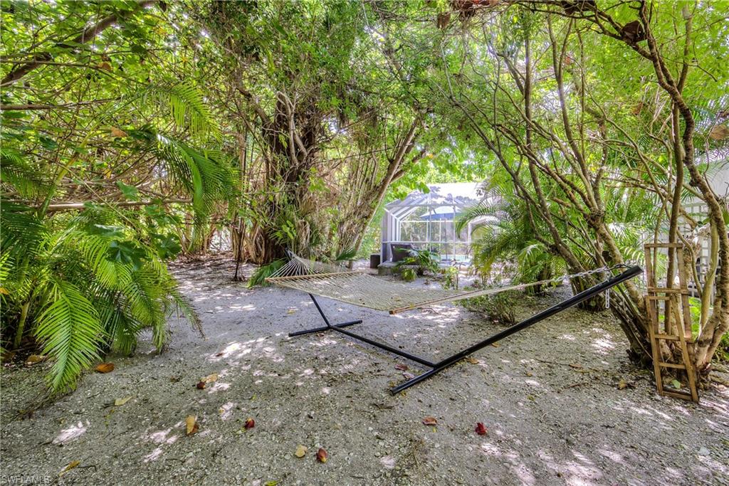 SANIBEL ESTATES - Residential