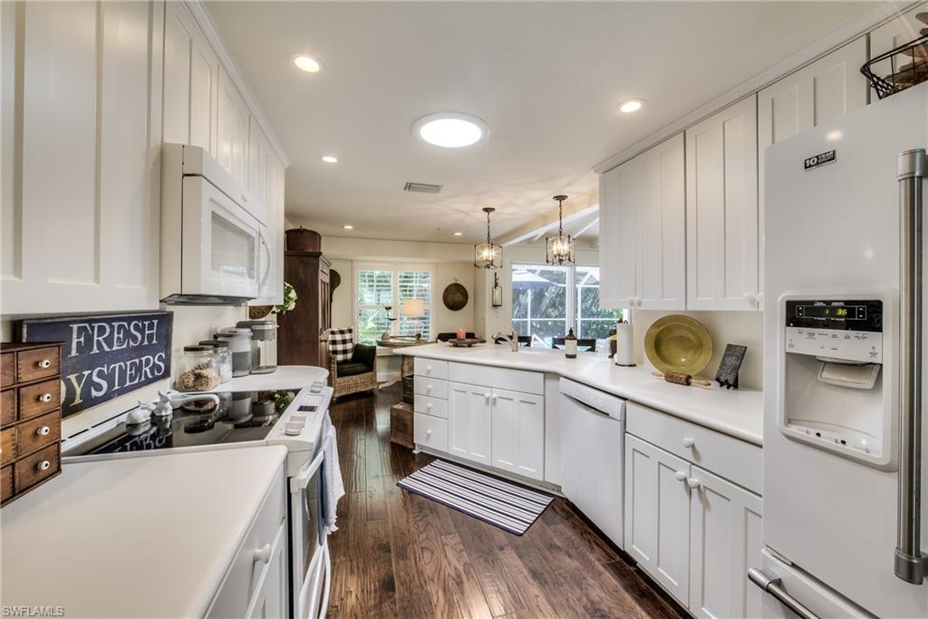 SANIBEL ESTATES - Residential