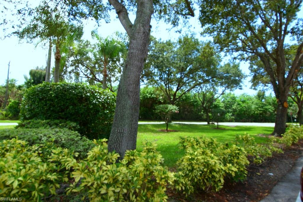 EMERALD GREENS - Residential