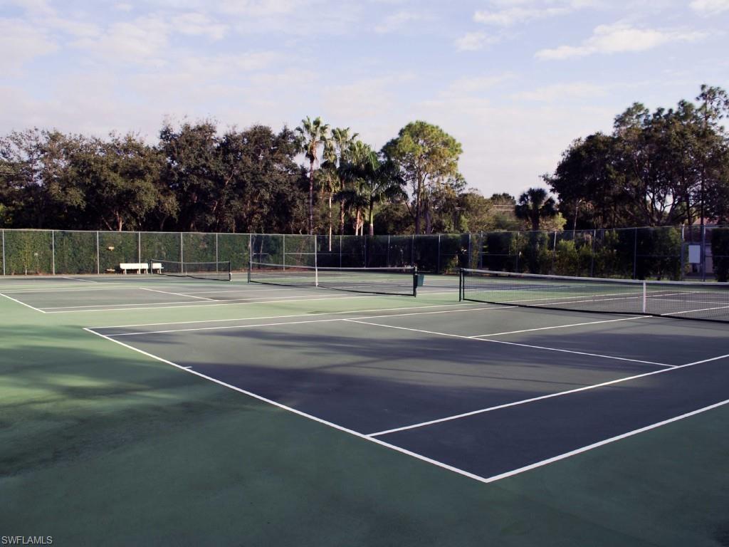 EMERALD GREENS - Residential