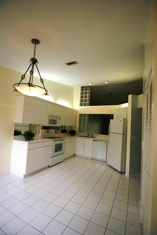 EMERALD GREENS - Residential