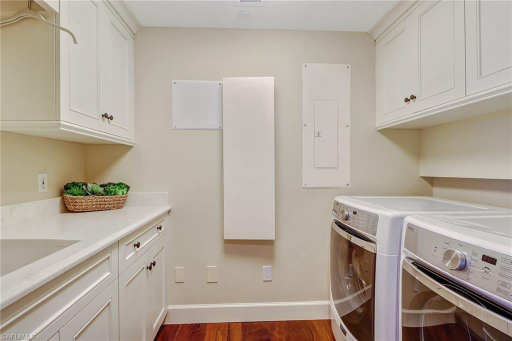 BILTMORE AT BAY COLONY - Residential