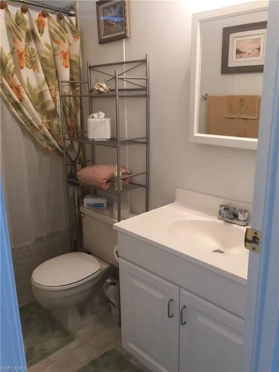 Naples, Florida 34104, United States, 2 Bedrooms Bedrooms, ,2 BathroomsBathrooms,Residential,Pending,121695