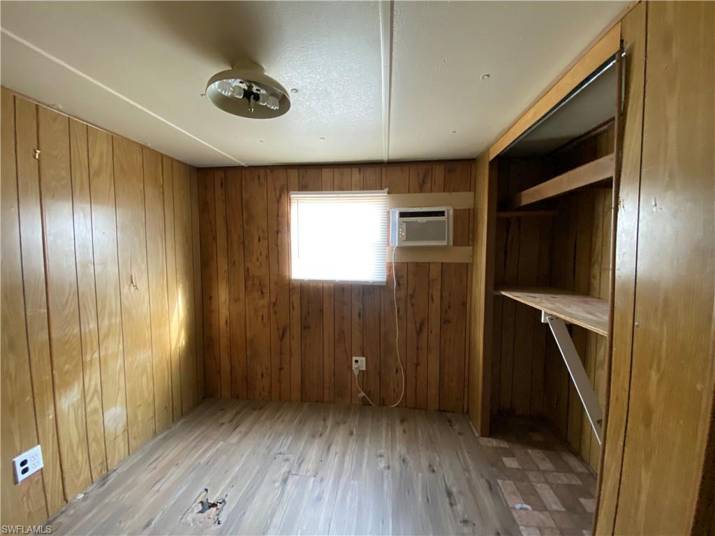 SUNCOAST ESTATES UNREC - Residential Lease