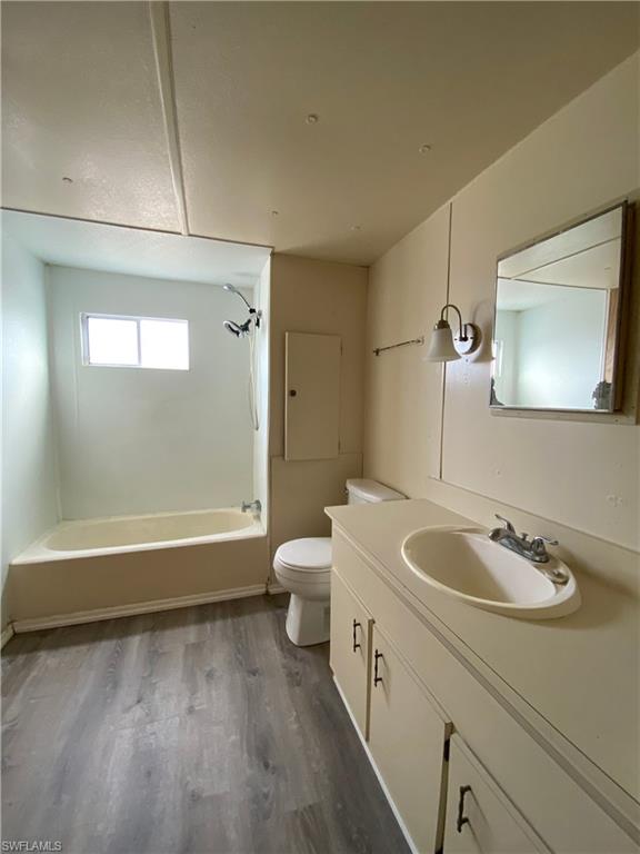 SUNCOAST ESTATES UNREC - Residential Lease