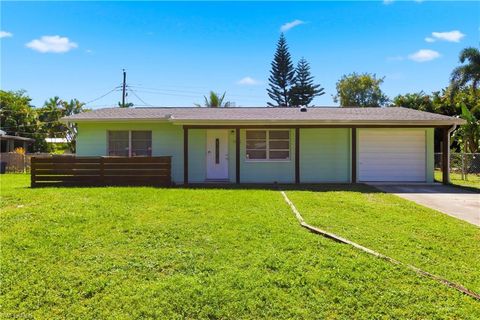 Photo of 1440 Mandel RD, FORT MYERS, FL 33919 (MLS # 2025018785)