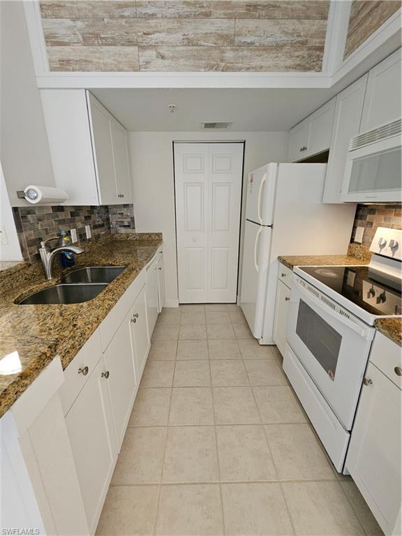 GARDENS AT BEACHWALK - Residential