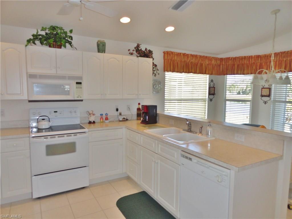 SABAL SPRINGS GOLF AND RACQUET CLUB - Residential