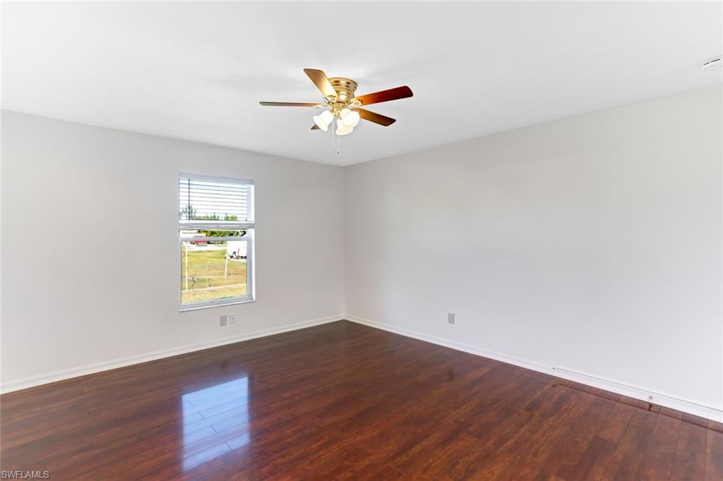 SAN CARLOS PARK - Residential