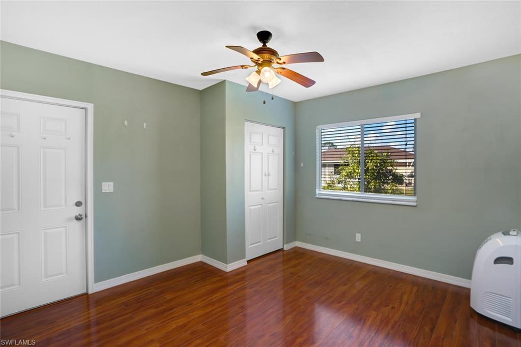 SAN CARLOS PARK - Residential