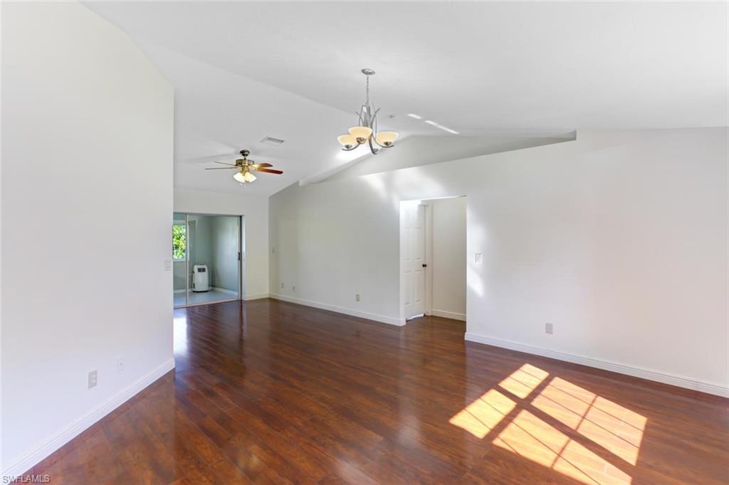 SAN CARLOS PARK - Residential