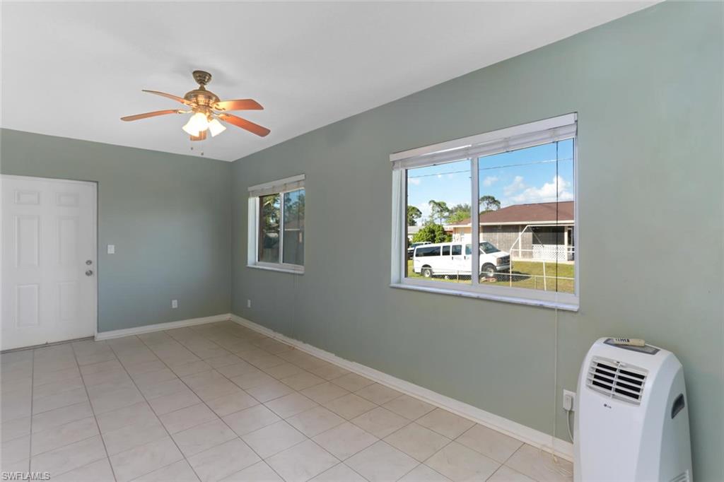 SAN CARLOS PARK - Residential