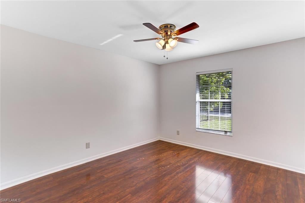 SAN CARLOS PARK - Residential