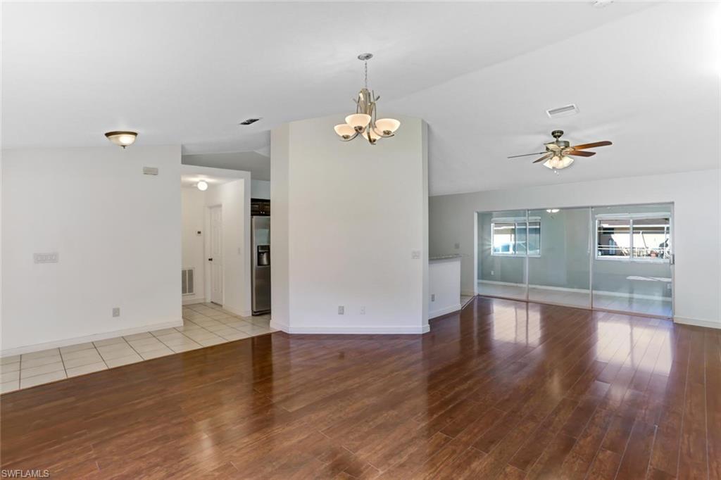 SAN CARLOS PARK - Residential