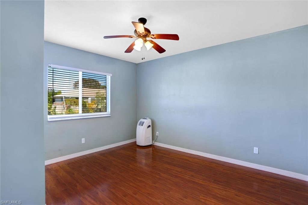 SAN CARLOS PARK - Residential