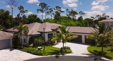 2950 Coco Lakes WAY NAPLES FL 34105