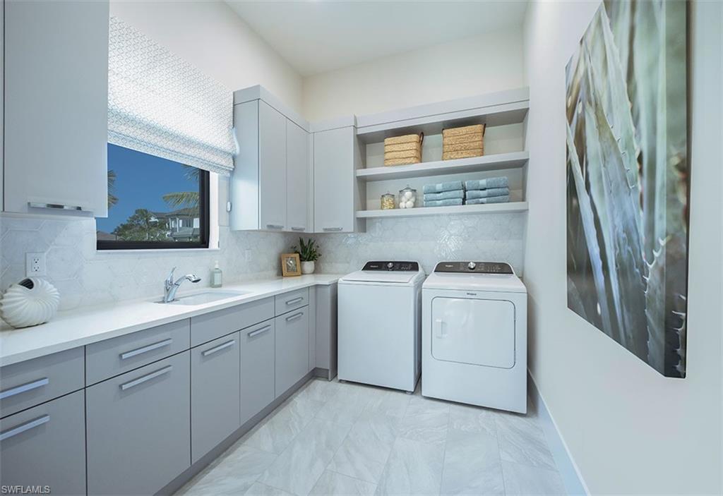 COCO LAKES - Residential