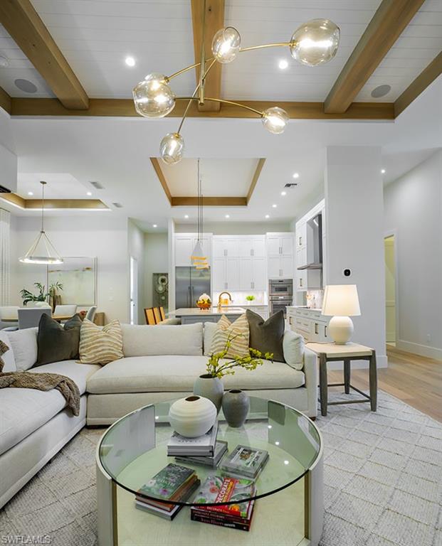 COCO LAKES - Residential