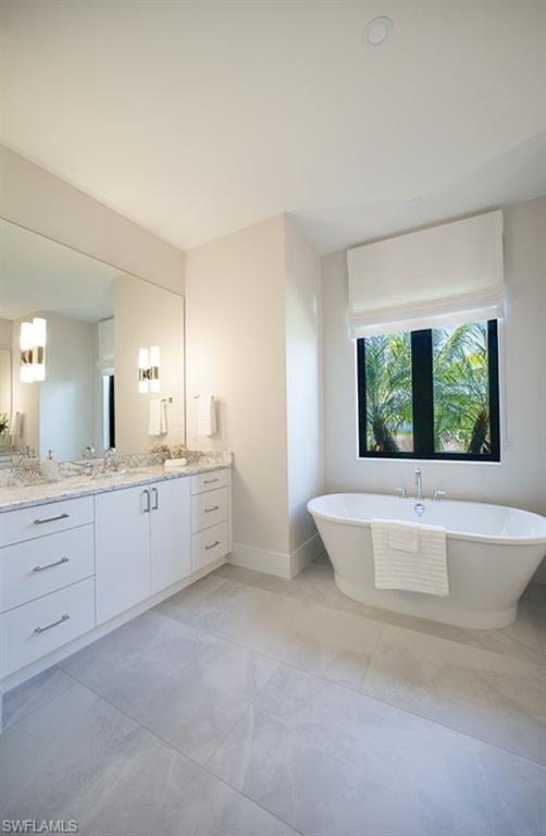 COCO LAKES - Residential