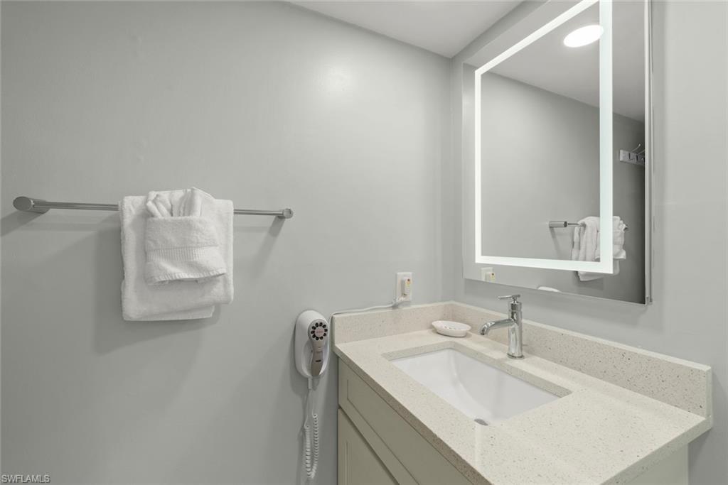 SANIBEL MOORINGS CONDO - Residential