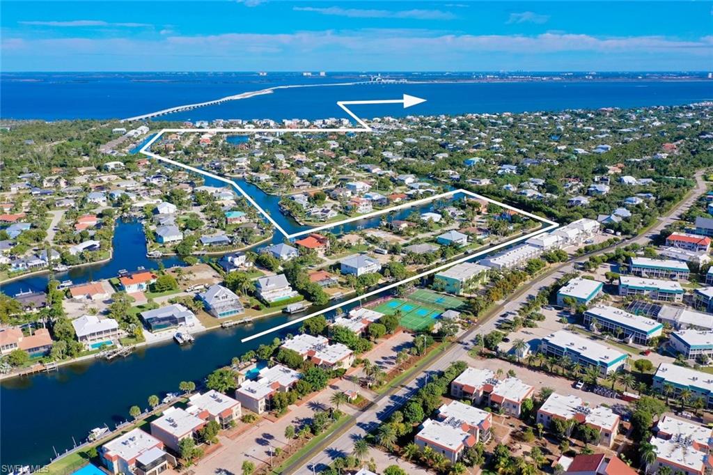 SANIBEL MOORINGS CONDO - Residential